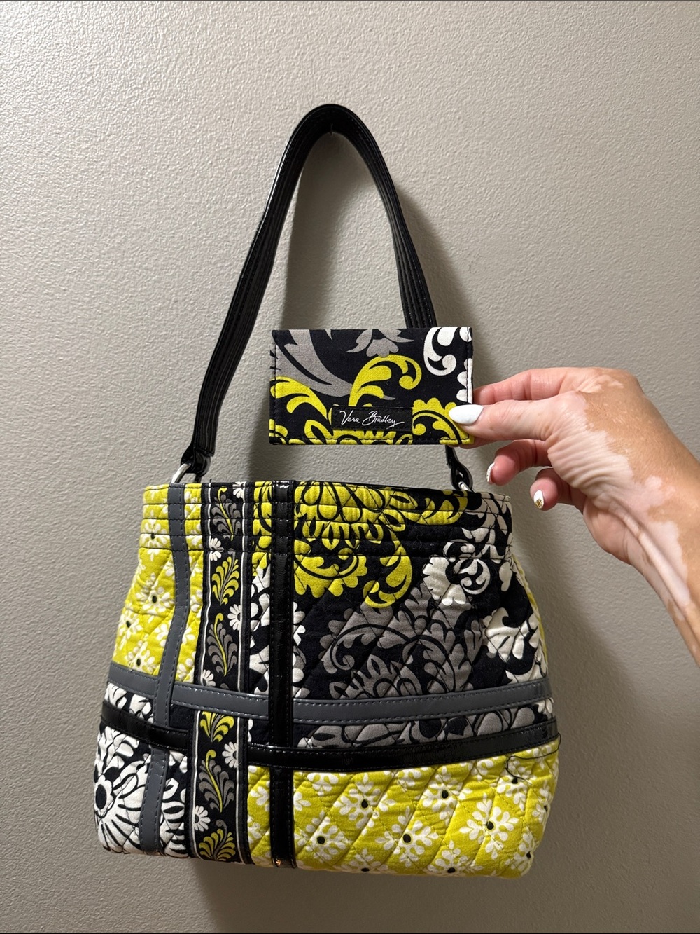 Vera Bradley Yellow Black Gray Floral Quilted Shoulder Bag with Card Holder